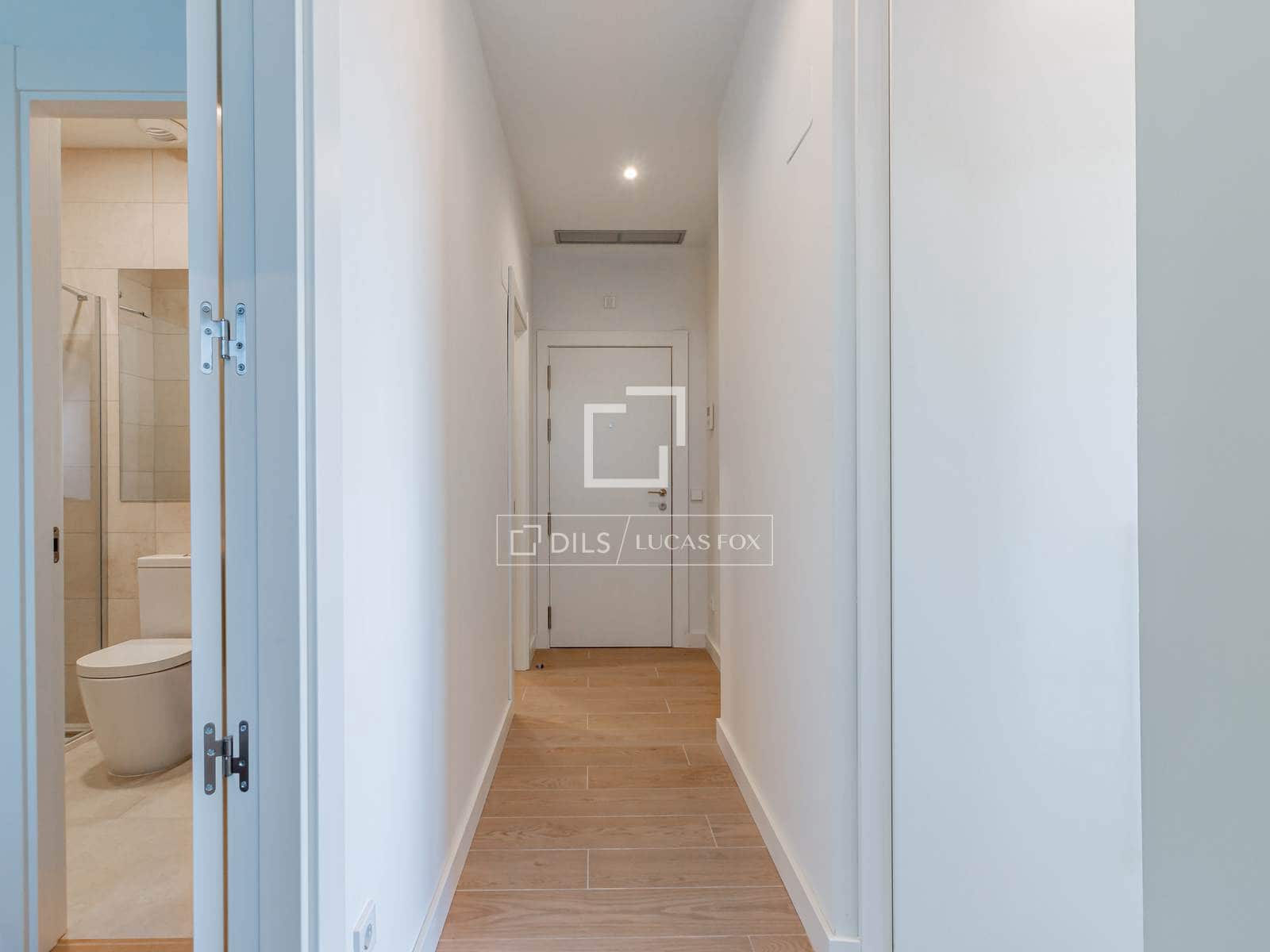 2 bedroom Apartment for rent in Madrid city with garage - € 2,750 (Ref: 9828009)