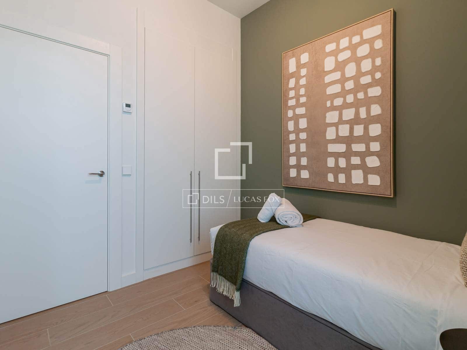 2 bedroom Apartment for rent in Madrid city with garage - € 2,750 (Ref: 9828009)