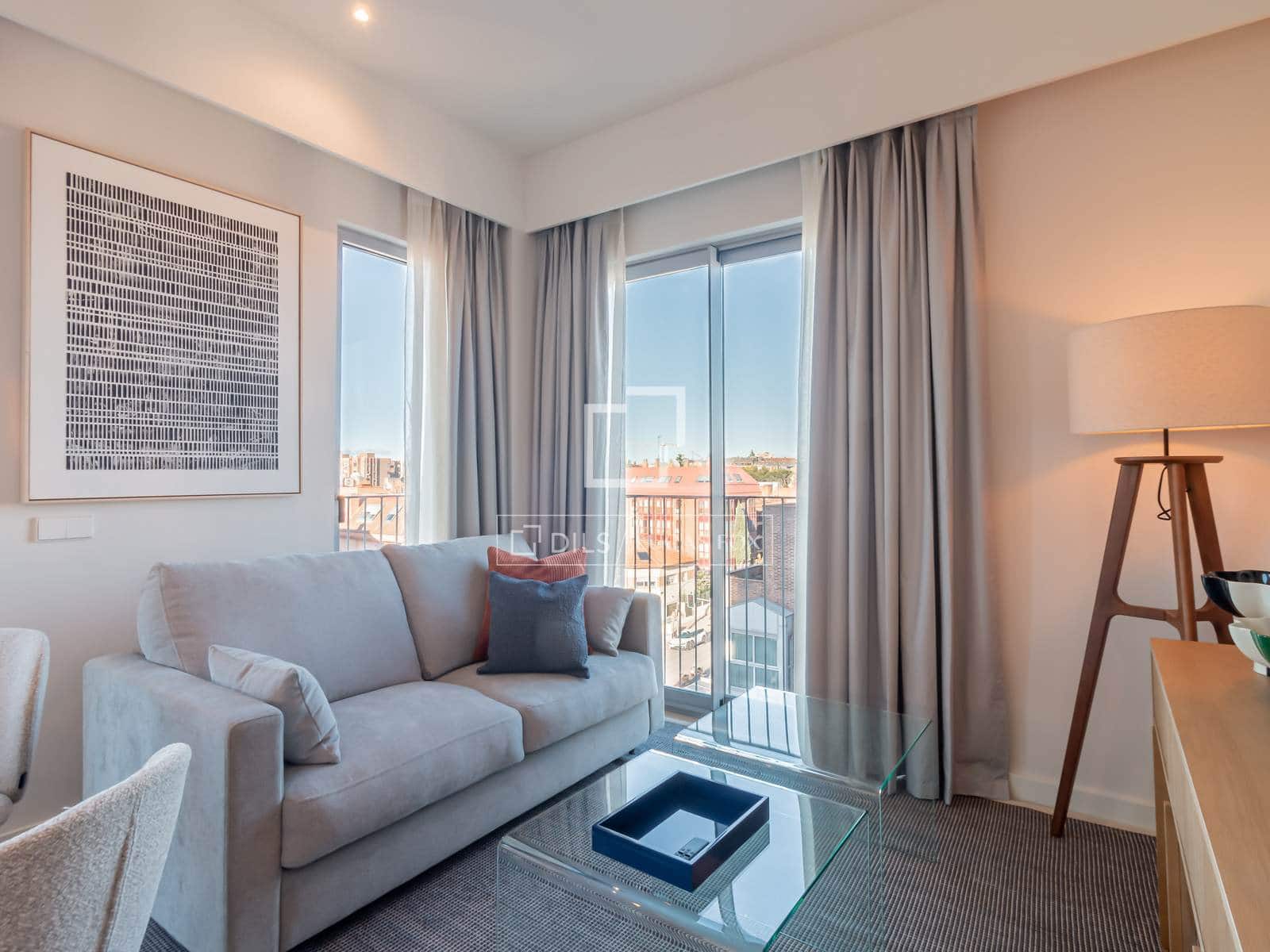 2 bedroom Apartment for rent in Madrid city with garage - € 2,750 (Ref: 9828009)