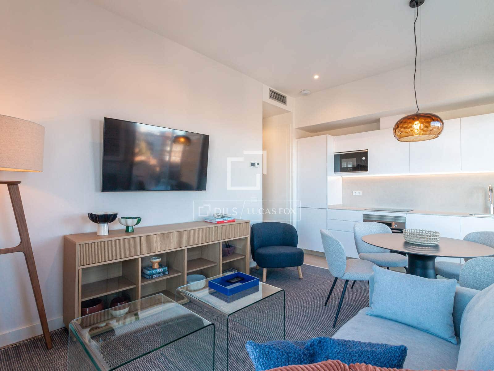 2 bedroom Apartment for rent in Madrid city with garage - € 2,750 (Ref: 9828009)