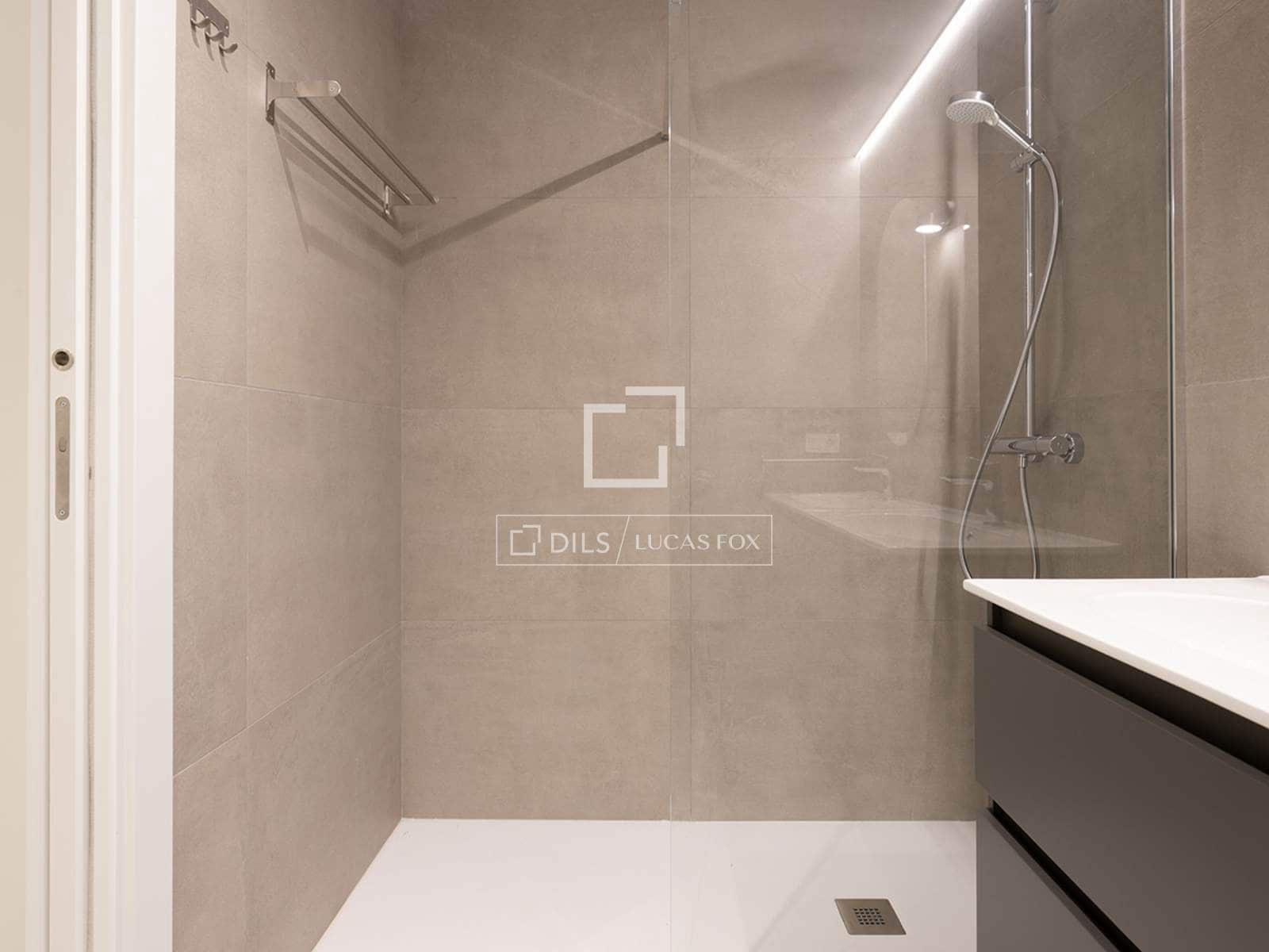 2 slaapkamer Penthouse te huur in Vigo met garage - € 3.500 (Ref: 9829559)