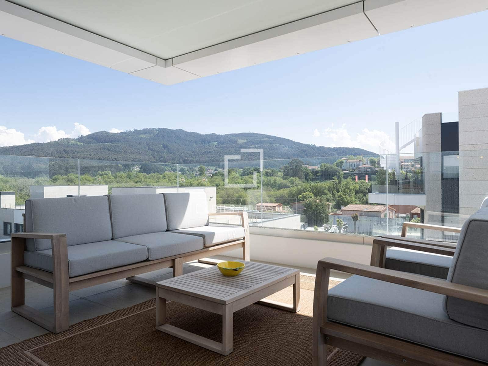2 slaapkamer Penthouse te huur in Vigo met garage - € 3.500 (Ref: 9829559)