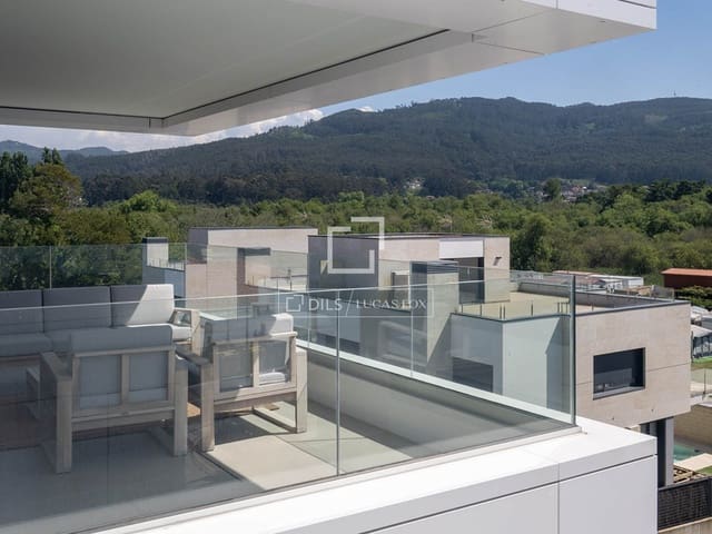 2 slaapkamer Penthouse te huur in Vigo met garage - € 3.500 (Ref: 9829559)