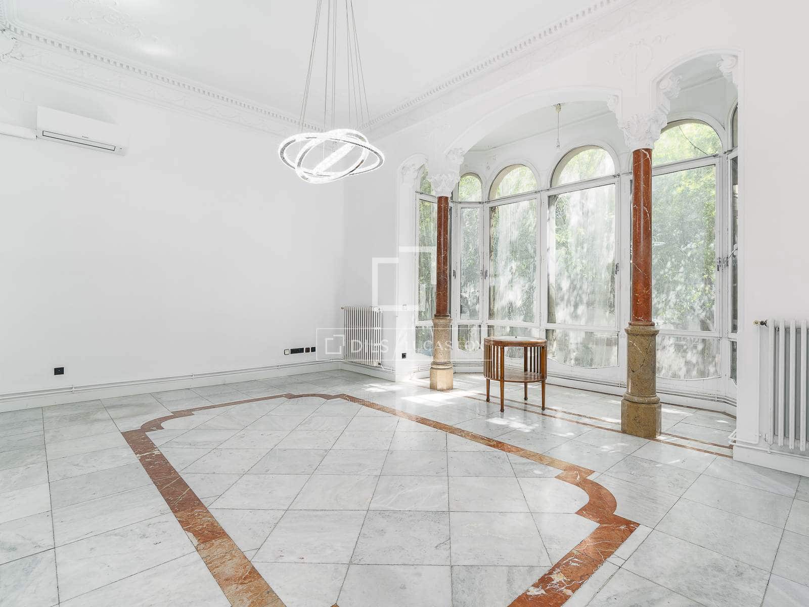 3 slaapkamer Appartement te koop in Barcelona stad - € 1.300.000 (Ref: 9829735)