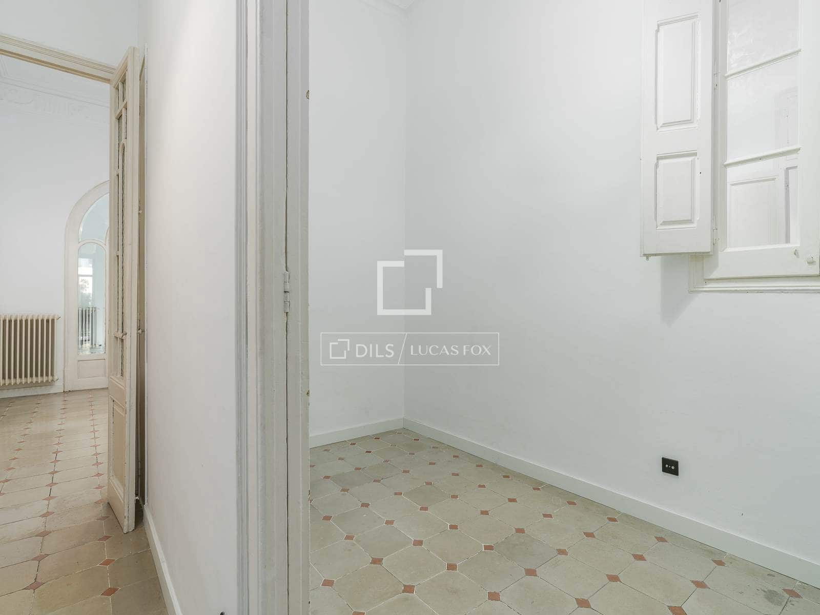 3 slaapkamer Appartement te koop in Barcelona stad - € 1.300.000 (Ref: 9829735)