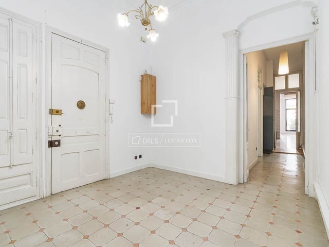 3 slaapkamer Appartement te koop in Barcelona stad - € 1.300.000 (Ref: 9829735)