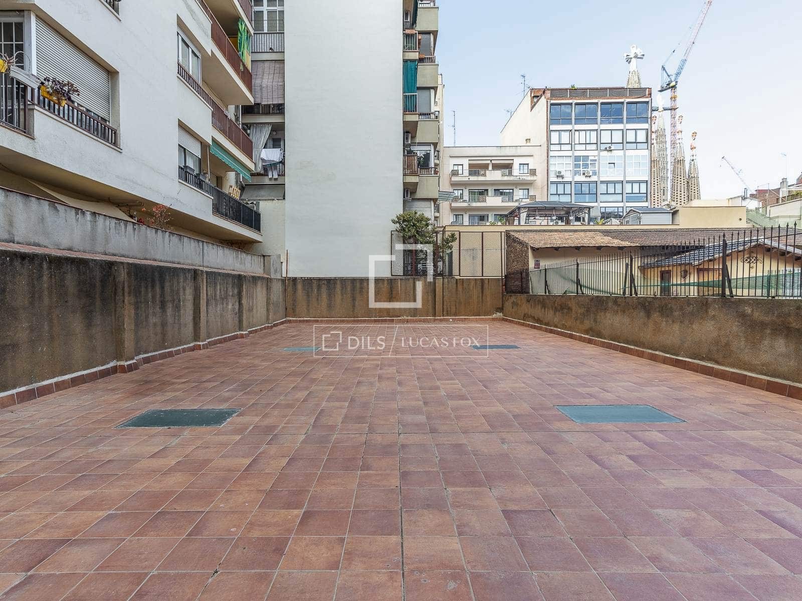 3 slaapkamer Appartement te koop in Barcelona stad - € 1.300.000 (Ref: 9829735)