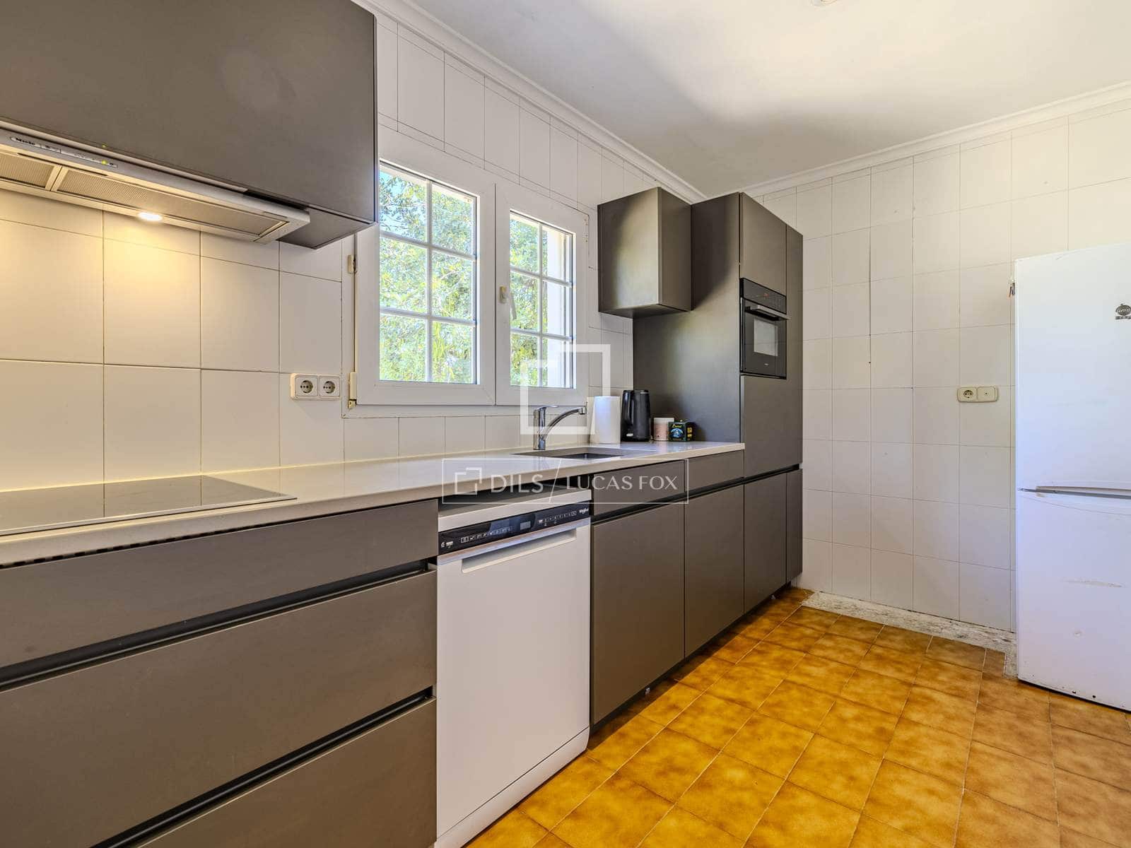 6 sypialnia Willa na sprzedaż w Javea / Xabia z basenem garażem - 1 500 000 € (Ref: 9829739)