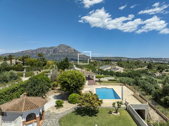 6 sypialnia Willa na sprzedaż w Javea / Xàbia z basenem garażem - 1 500 000 € (Ref: 9829739)