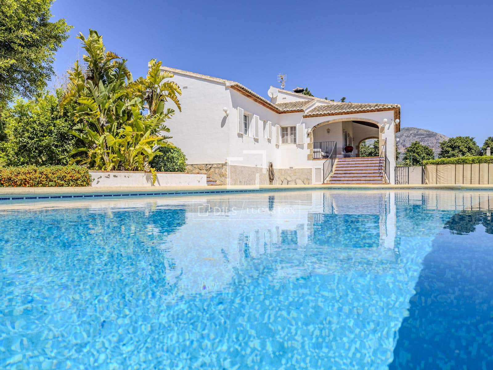 6 sypialnia Willa na sprzedaż w Javea / Xabia z basenem garażem - 1 500 000 € (Ref: 9829739)
