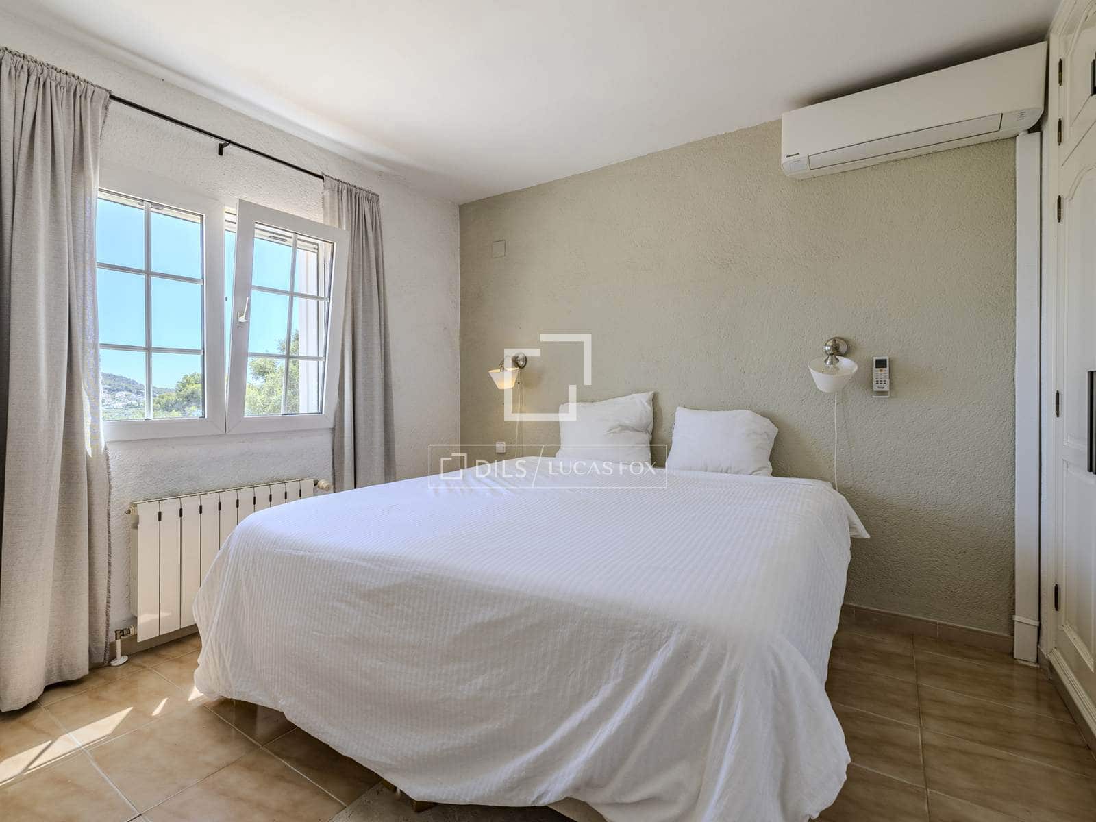 6 sypialnia Willa na sprzedaż w Javea / Xabia z basenem garażem - 1 500 000 € (Ref: 9829739)