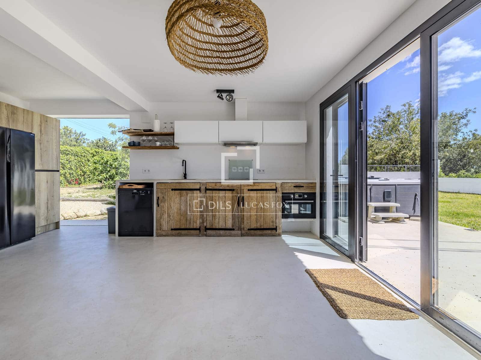 6 sypialnia Willa na sprzedaż w Javea / Xabia z basenem garażem - 1 500 000 € (Ref: 9829739)