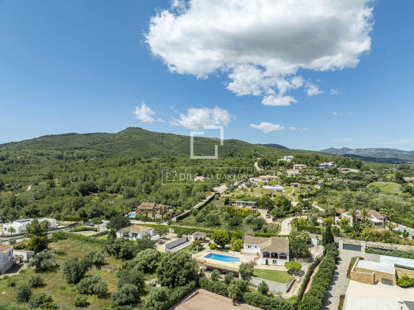 6 sypialnia Willa na sprzedaż w Javea / Xabia z basenem garażem - 1 500 000 € (Ref: 9829739)