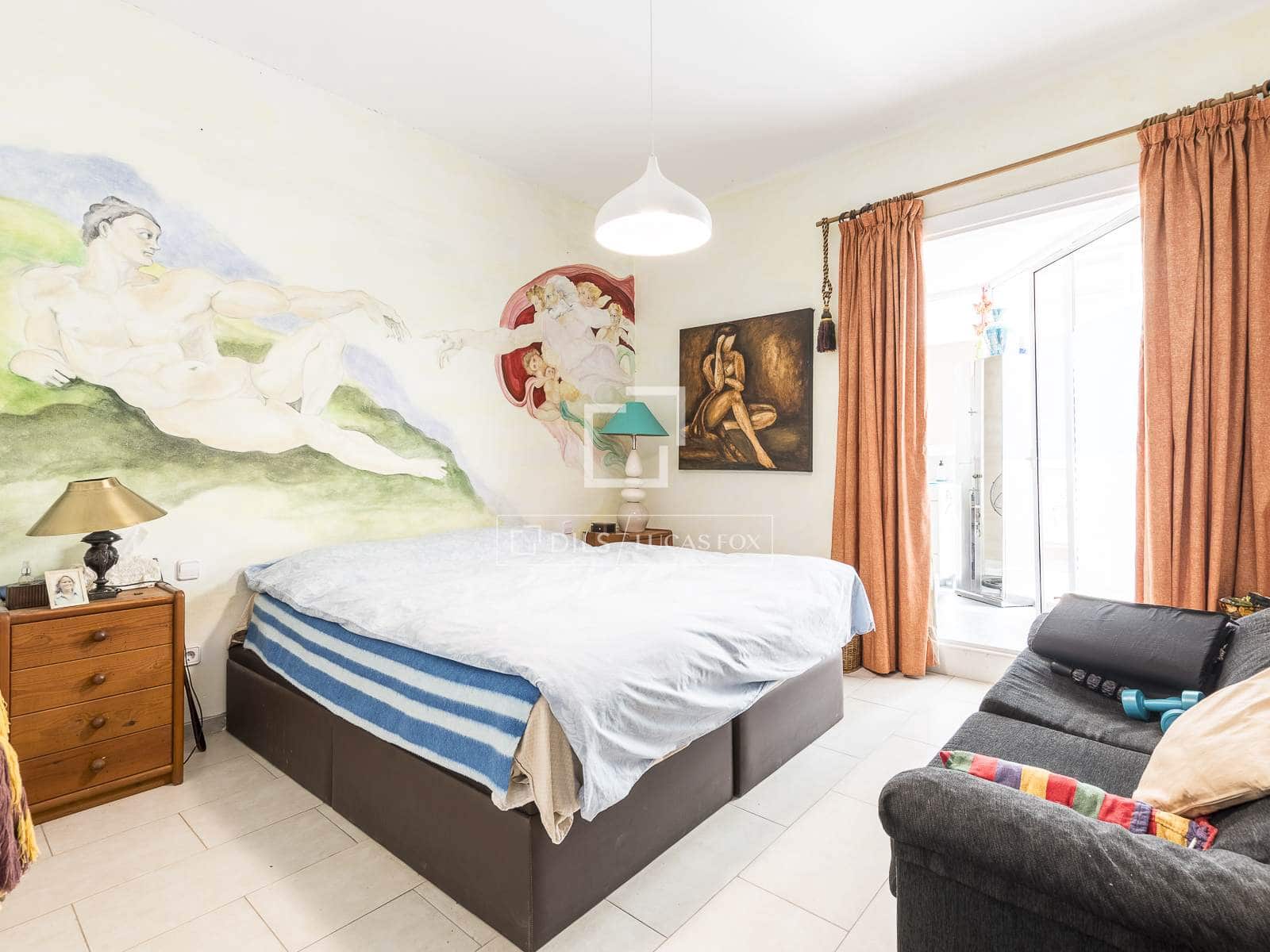 4 bedroom Apartment for sale in Barcelona city - € 890,000 (Ref: 9830265)