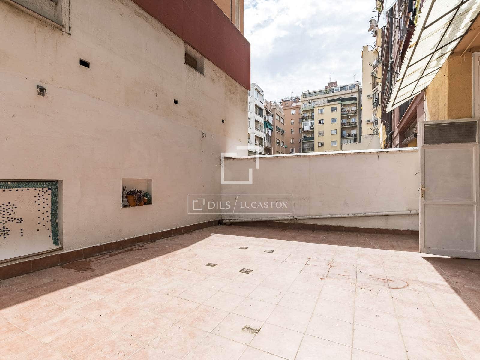 4 bedroom Apartment for sale in Barcelona city - € 890,000 (Ref: 9830265)