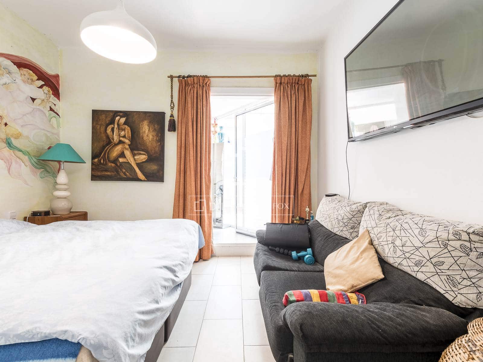 4 bedroom Apartment for sale in Barcelona city - € 890,000 (Ref: 9830265)