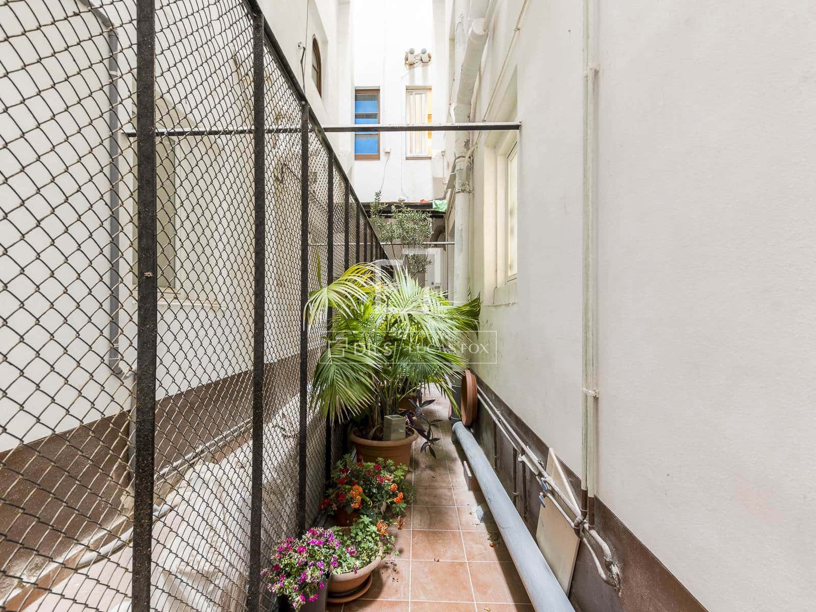 4 bedroom Apartment for sale in Barcelona city - € 890,000 (Ref: 9830265)