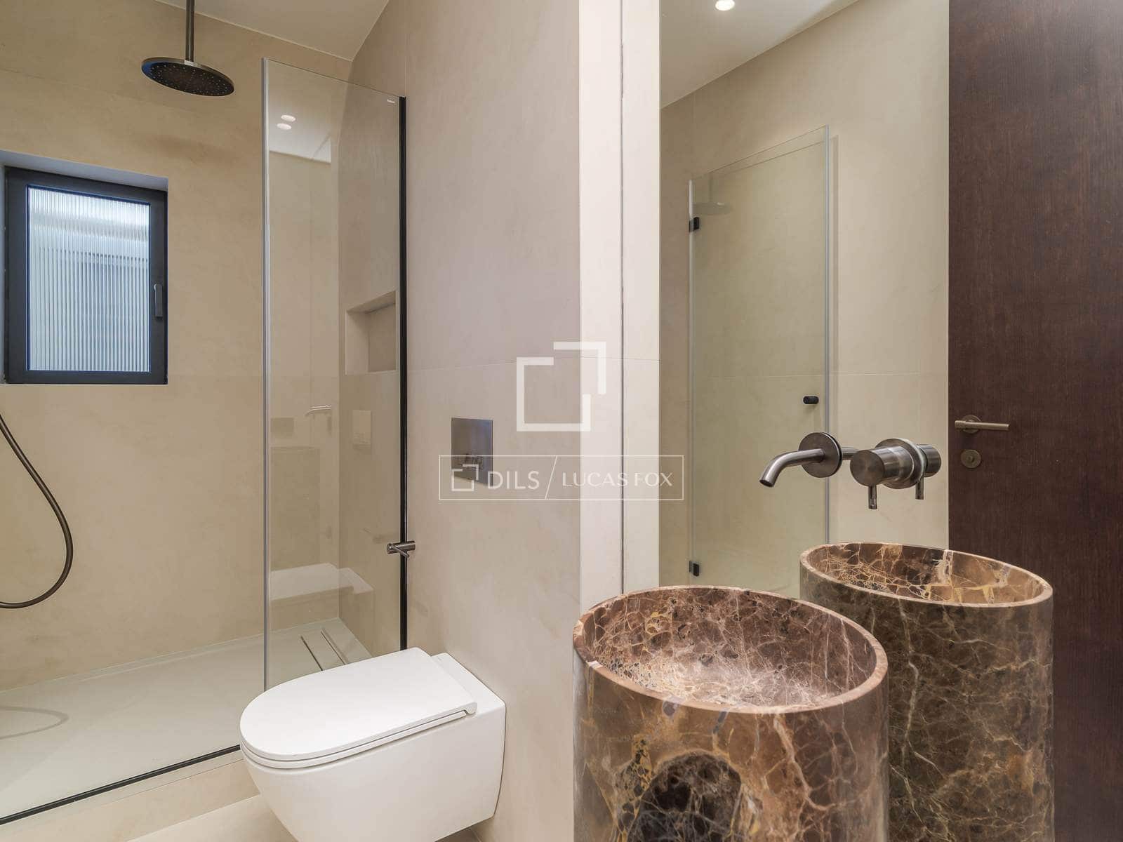 3 soveværelse Lejlighed til salg i Barcelona by - € 2.750.000 (Ref: 9830266)