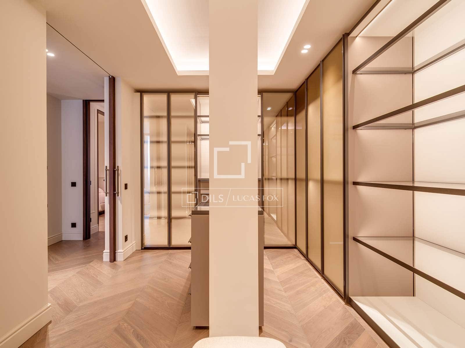 3 soveværelse Lejlighed til salg i Barcelona by - € 2.750.000 (Ref: 9830266)