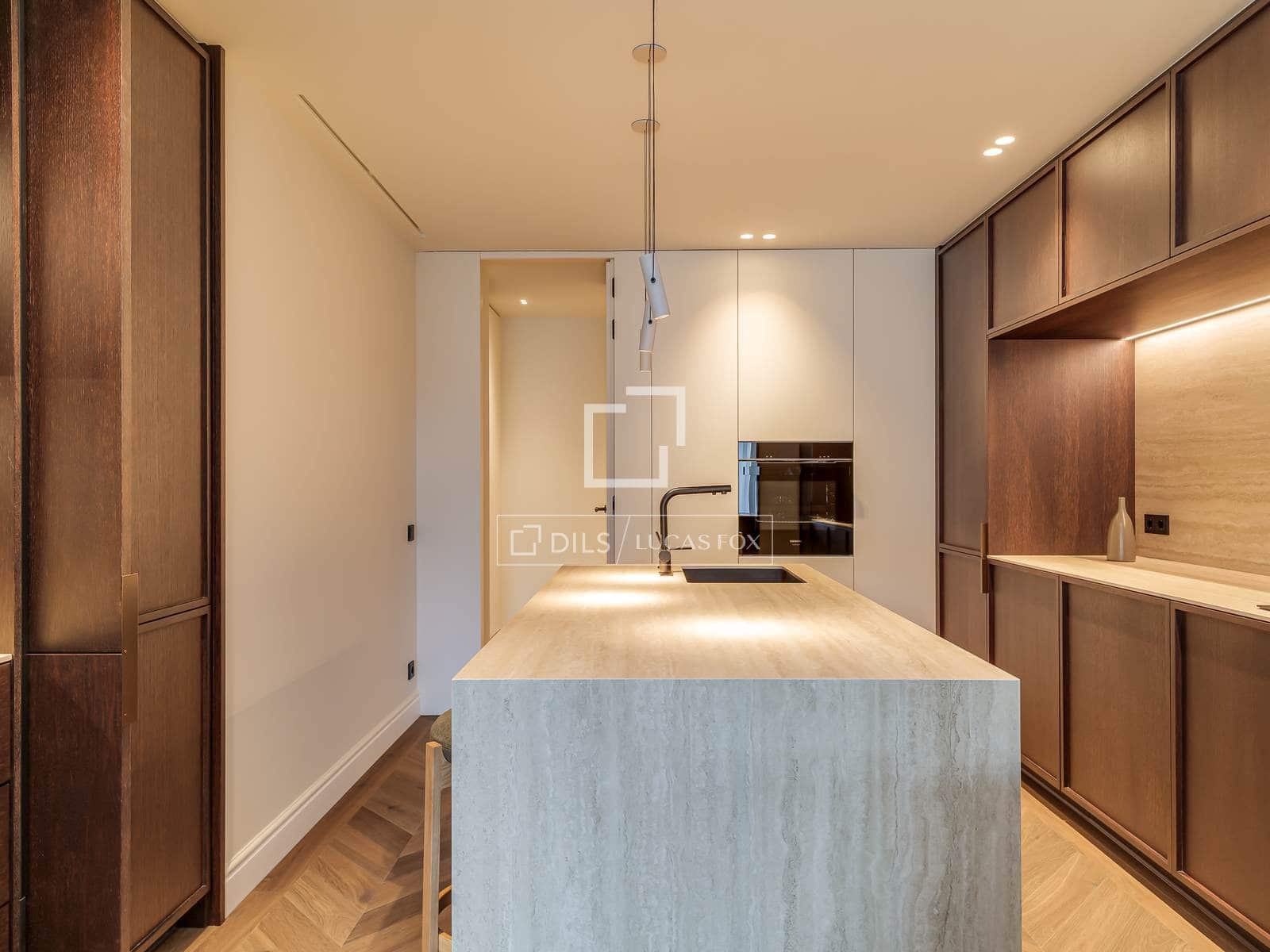 3 soveværelse Lejlighed til salg i Barcelona by - € 2.750.000 (Ref: 9830266)