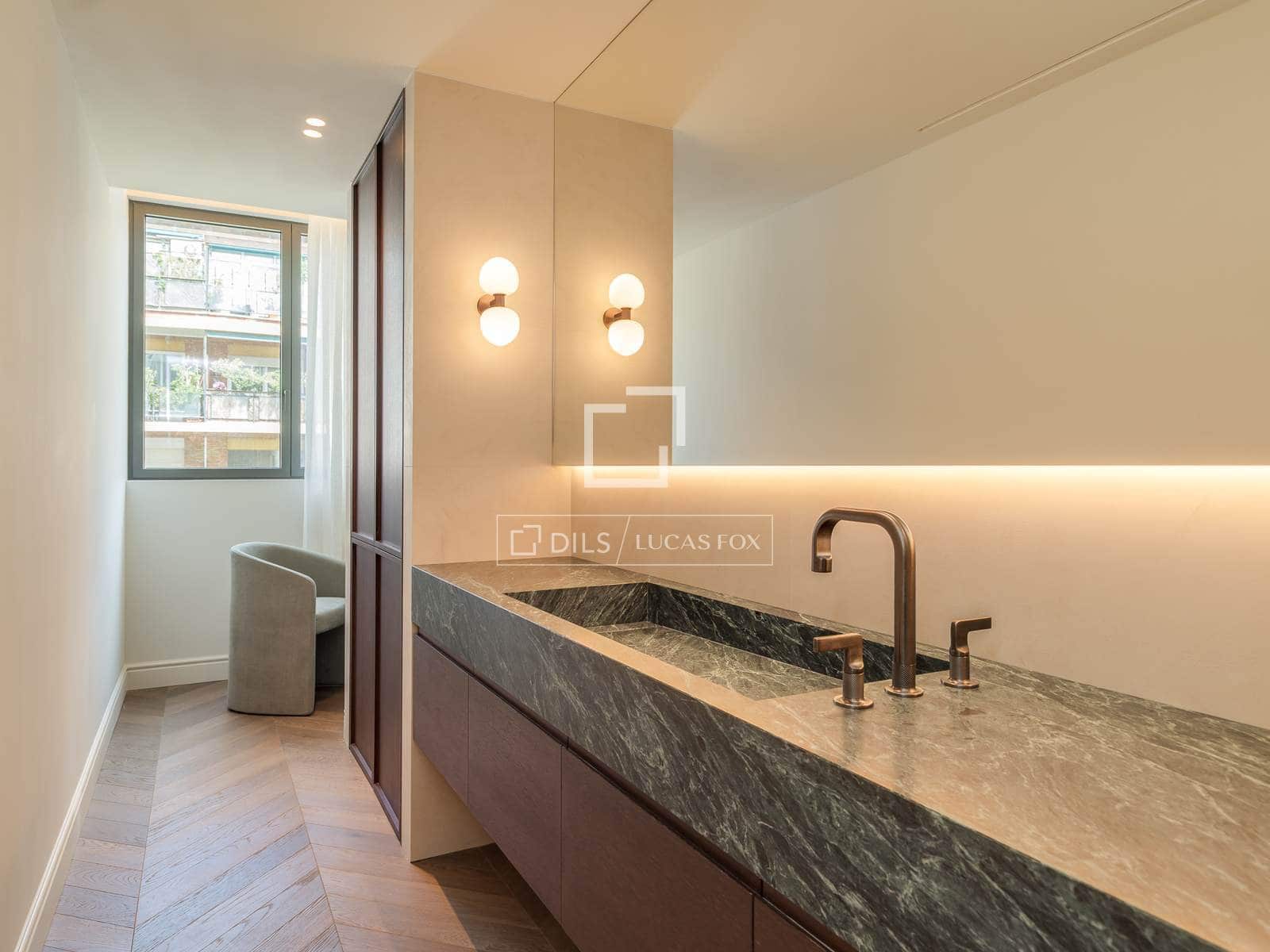 3 soveværelse Lejlighed til salg i Barcelona by - € 2.750.000 (Ref: 9830266)