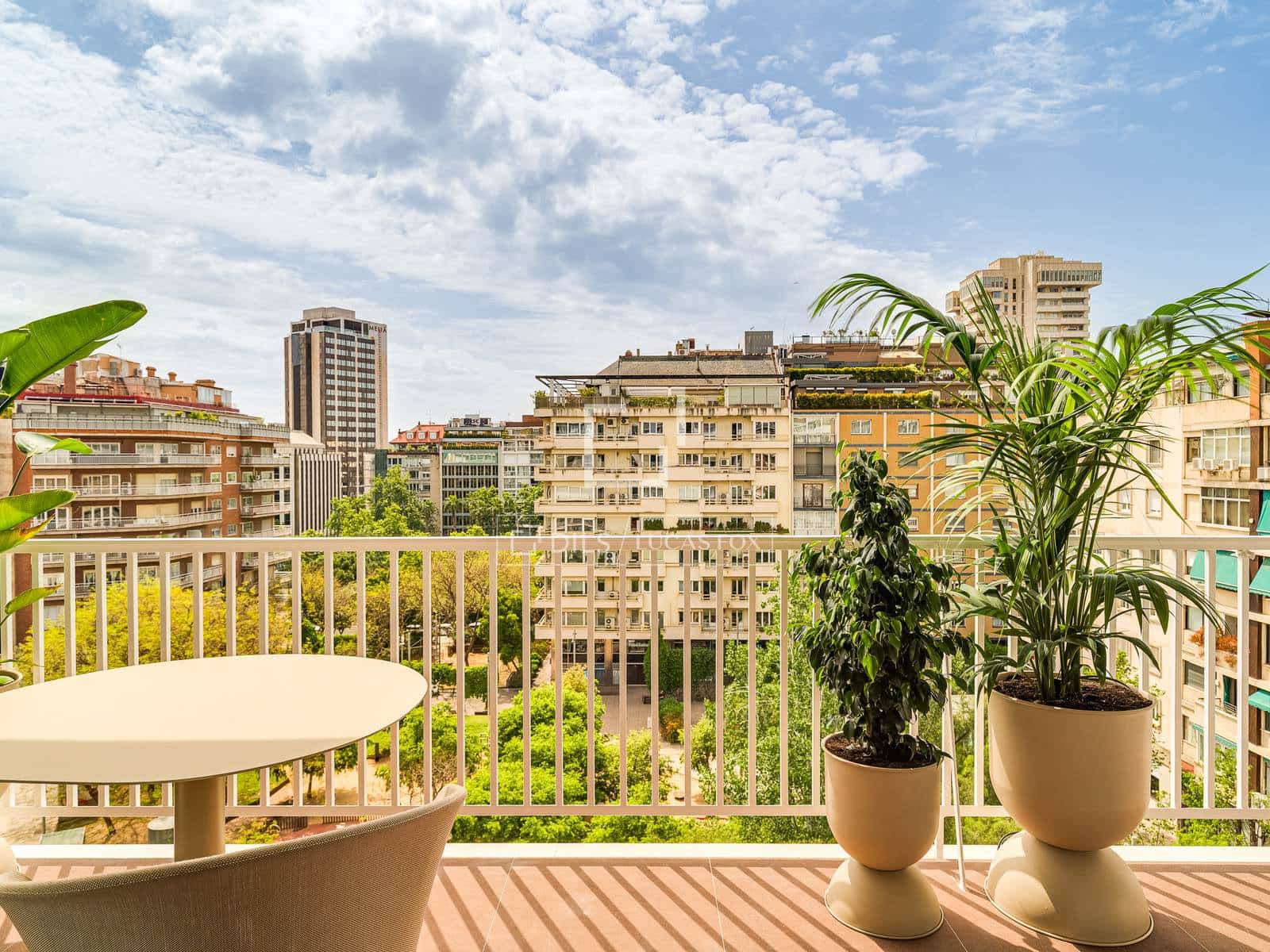3 soveværelse Lejlighed til salg i Barcelona by - € 2.750.000 (Ref: 9830266)