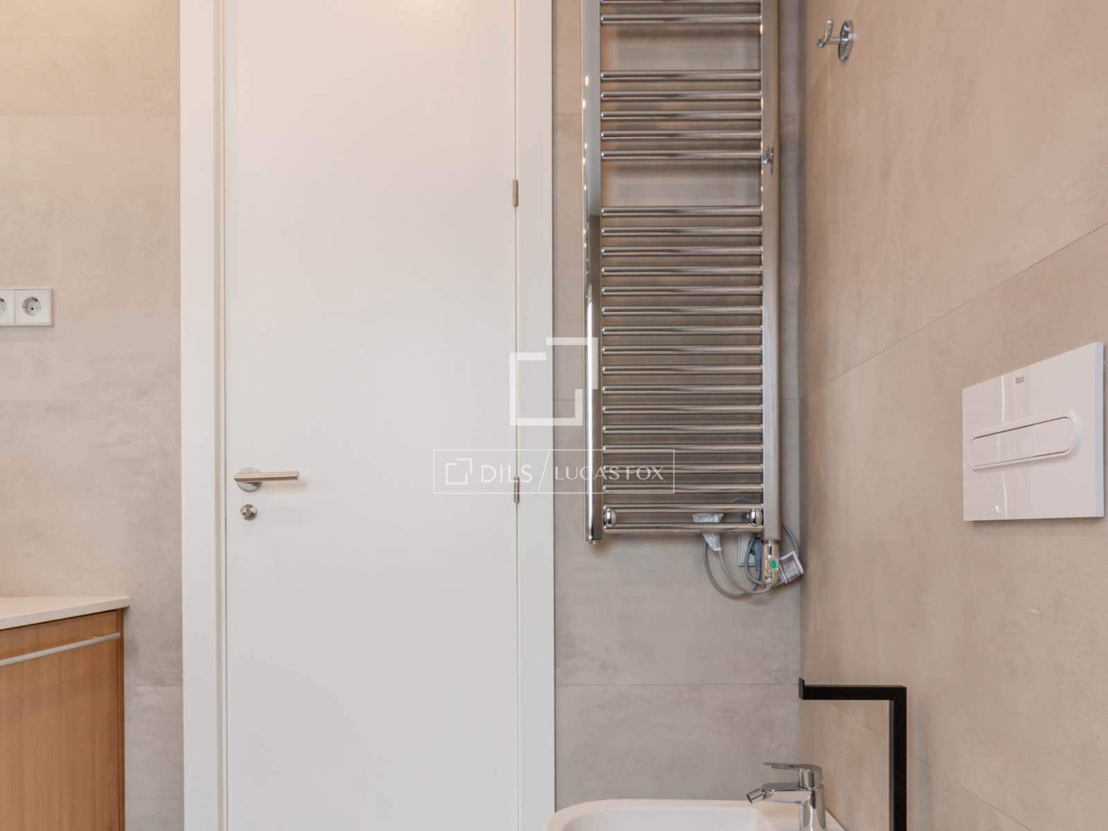 2 Zimmer Apartment zu vermieten in Madrid Stadt mit Garage - 2.800 € (Ref: 9830270)