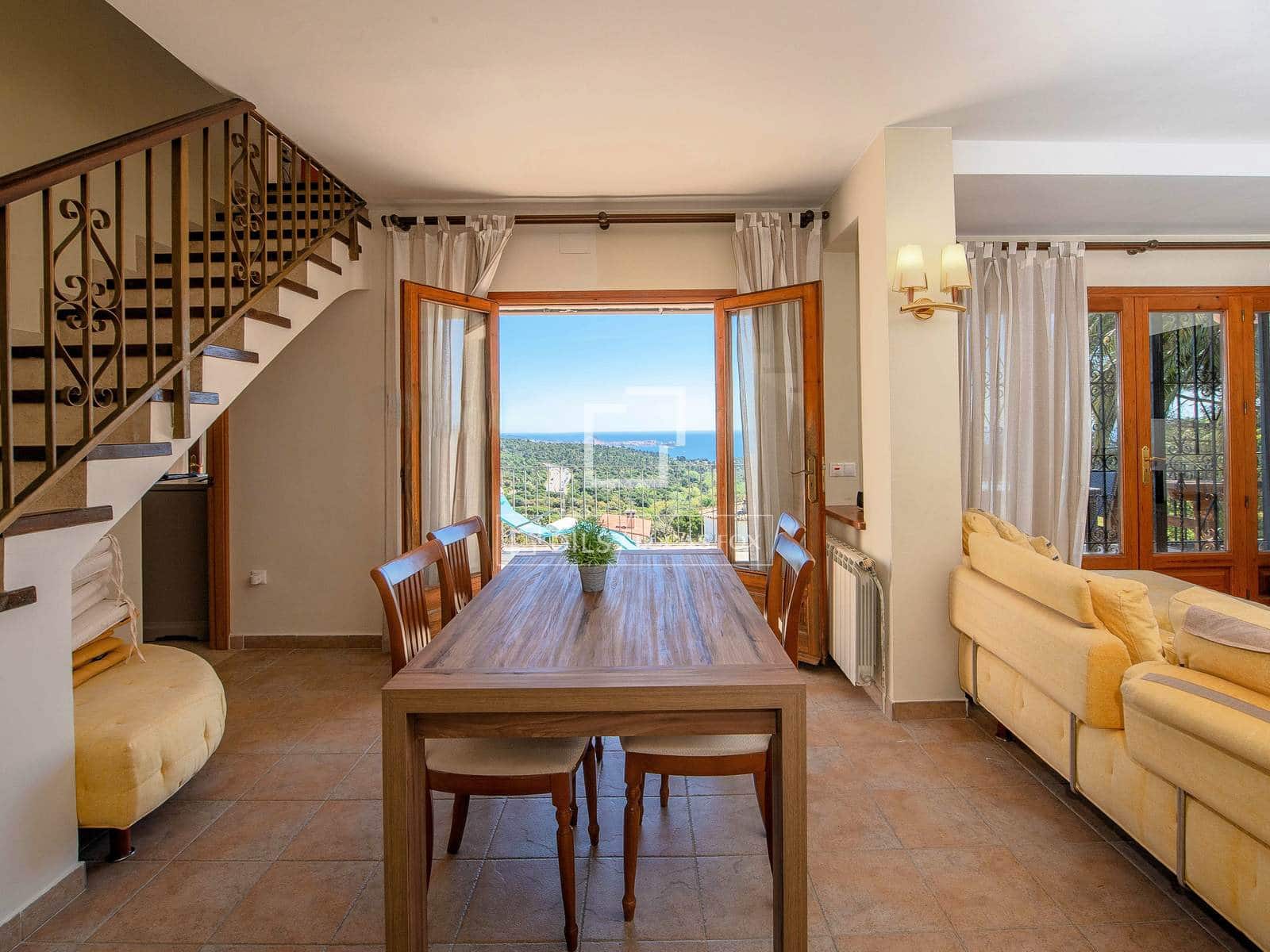 5 makuuhuone Huvila myytävänä paikassa Platja d'Aro mukana uima-altaan - 670 000 € (Ref: 9830360)