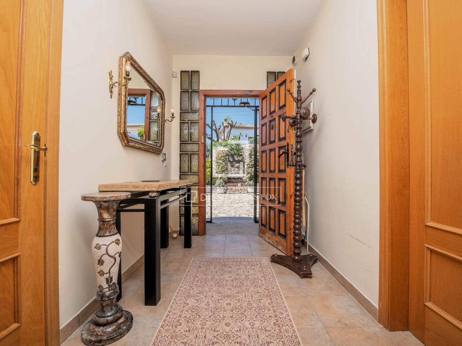 5 makuuhuone Huvila myytävänä paikassa Platja d'Aro mukana uima-altaan - 670 000 € (Ref: 9830360)