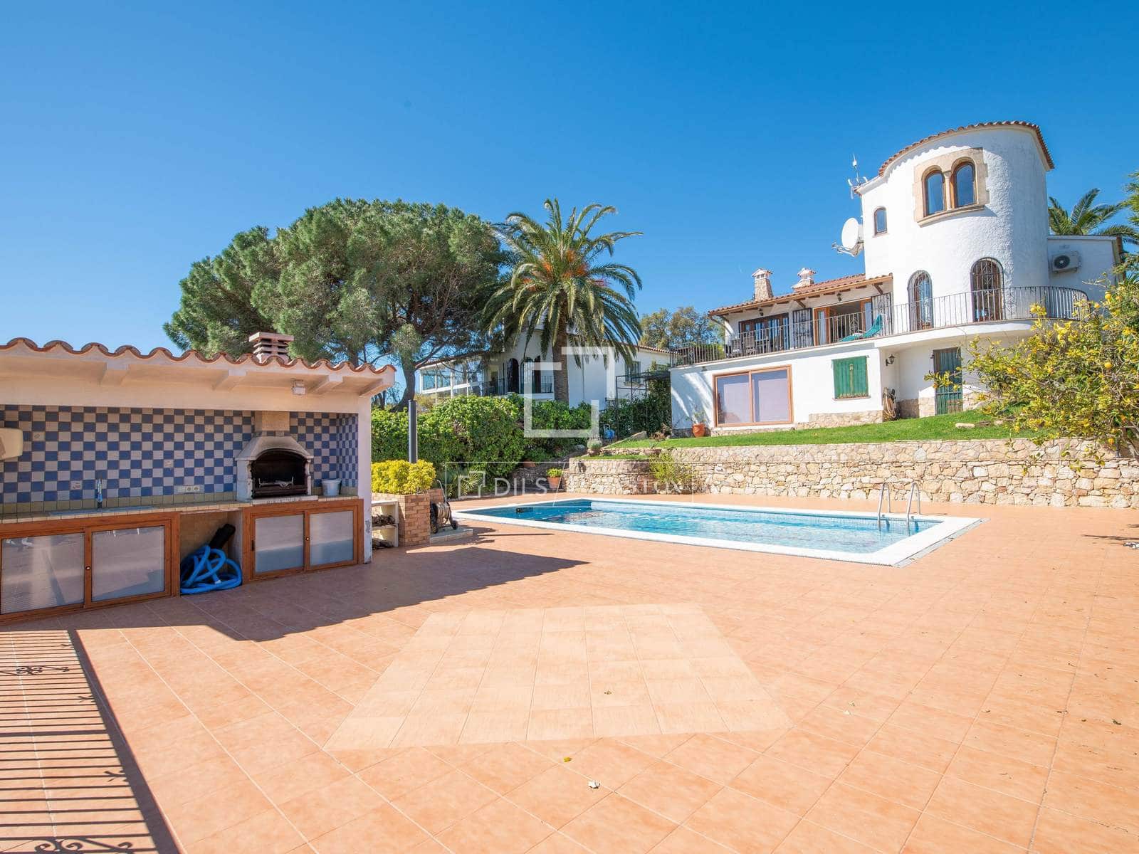 5 makuuhuone Huvila myytävänä paikassa Platja d'Aro mukana uima-altaan - 670 000 € (Ref: 9830360)