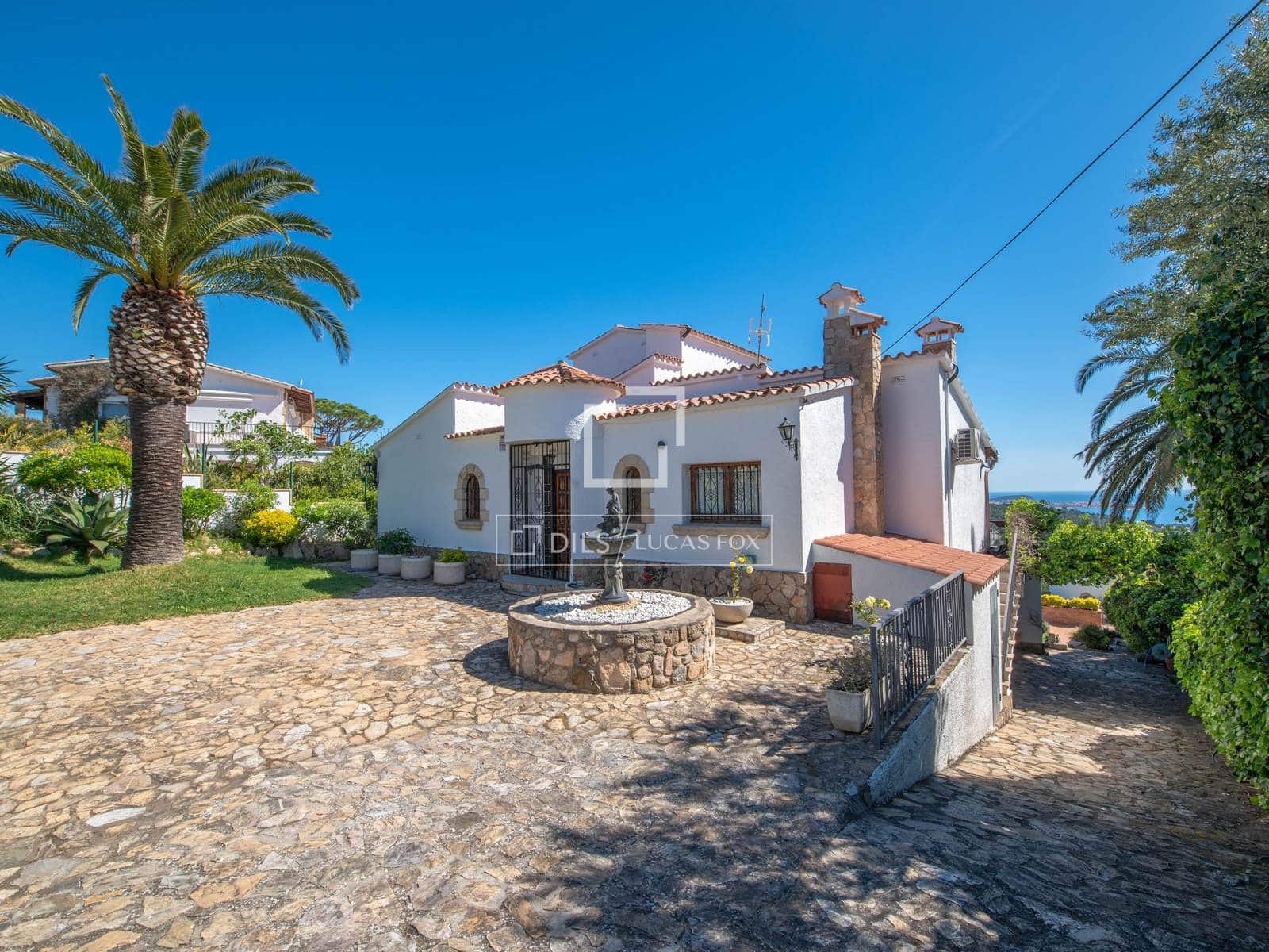 5 makuuhuone Huvila myytävänä paikassa Platja d'Aro mukana uima-altaan - 670 000 € (Ref: 9830360)