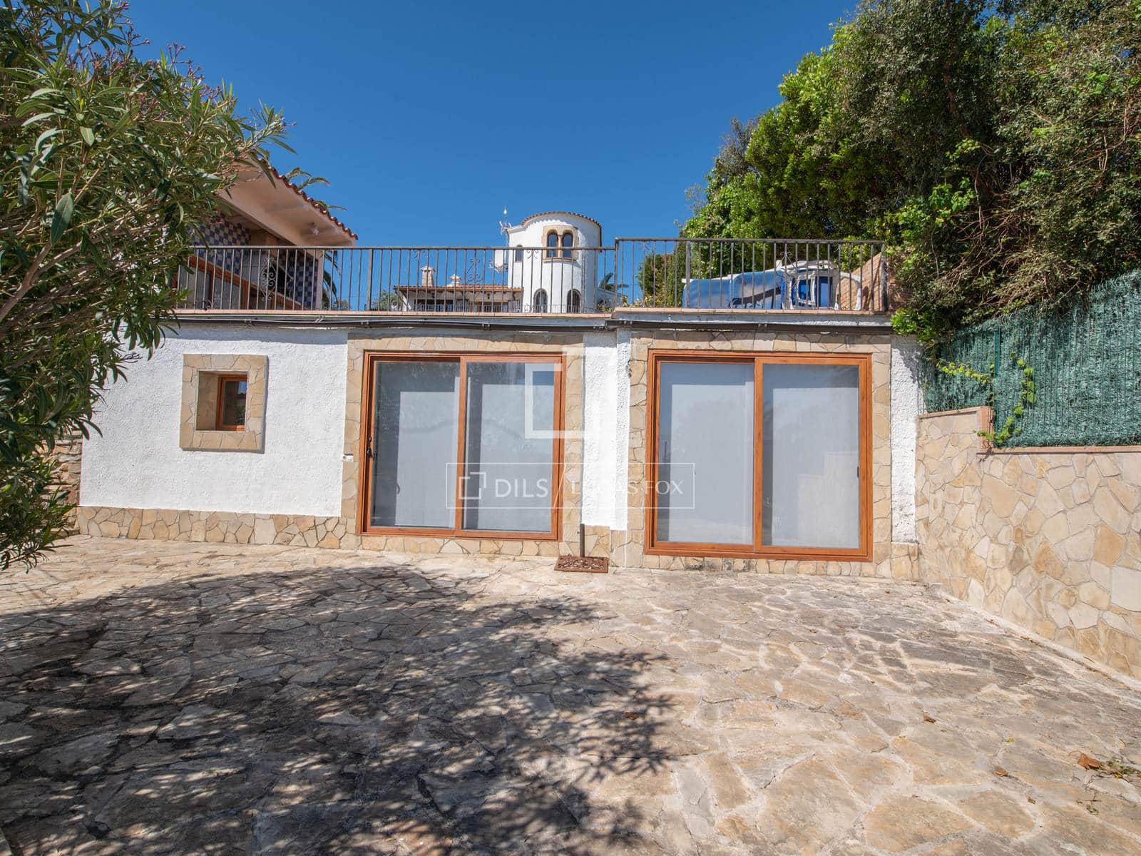 5 makuuhuone Huvila myytävänä paikassa Platja d'Aro mukana uima-altaan - 670 000 € (Ref: 9830360)