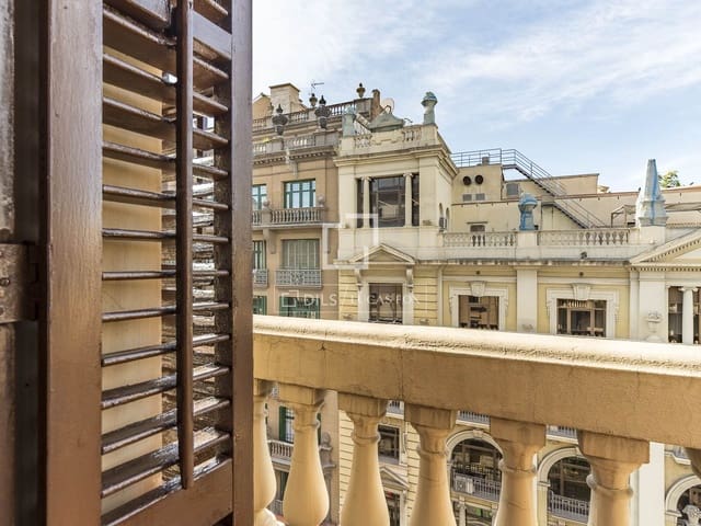 4 slaapkamer Appartement te huur in Barcelona stad - € 3.900 (Ref: 9830361)