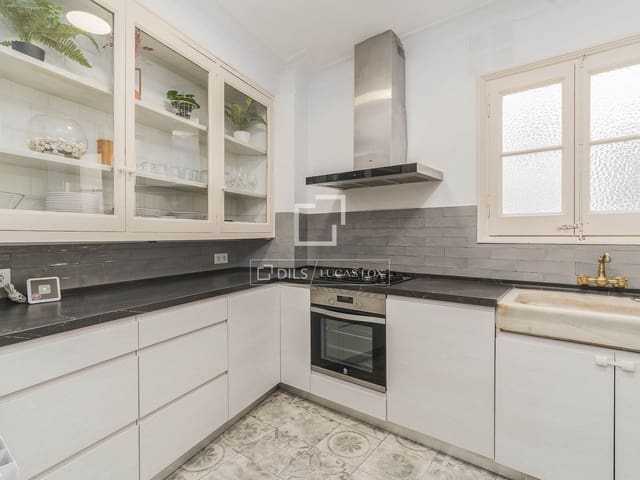 4 slaapkamer Appartement te huur in Barcelona stad - € 3.900 (Ref: 9830361)