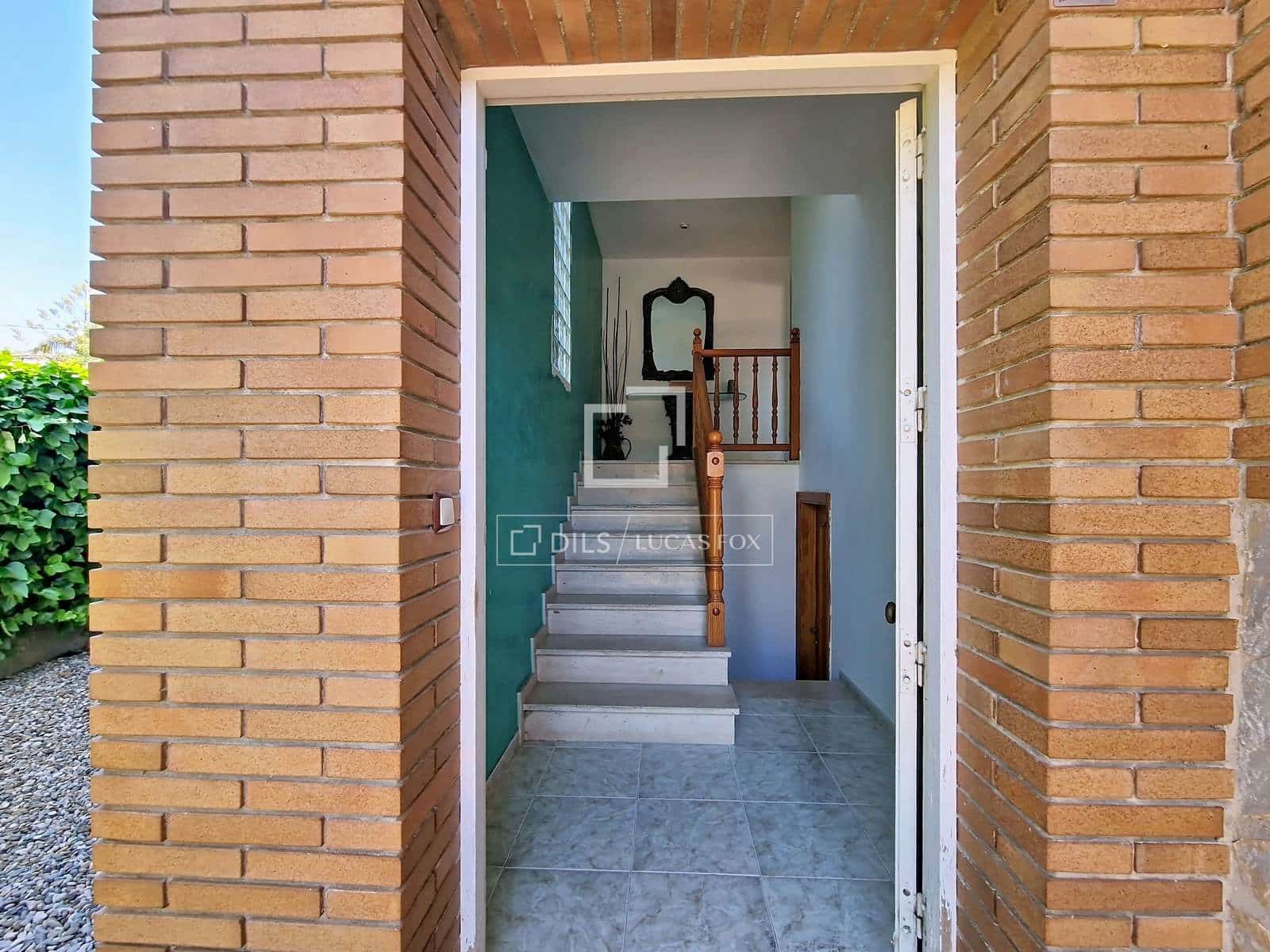 4 bedroom Villa for rent in Cunit with pool garage - € 2,950 (Ref: 9830416)