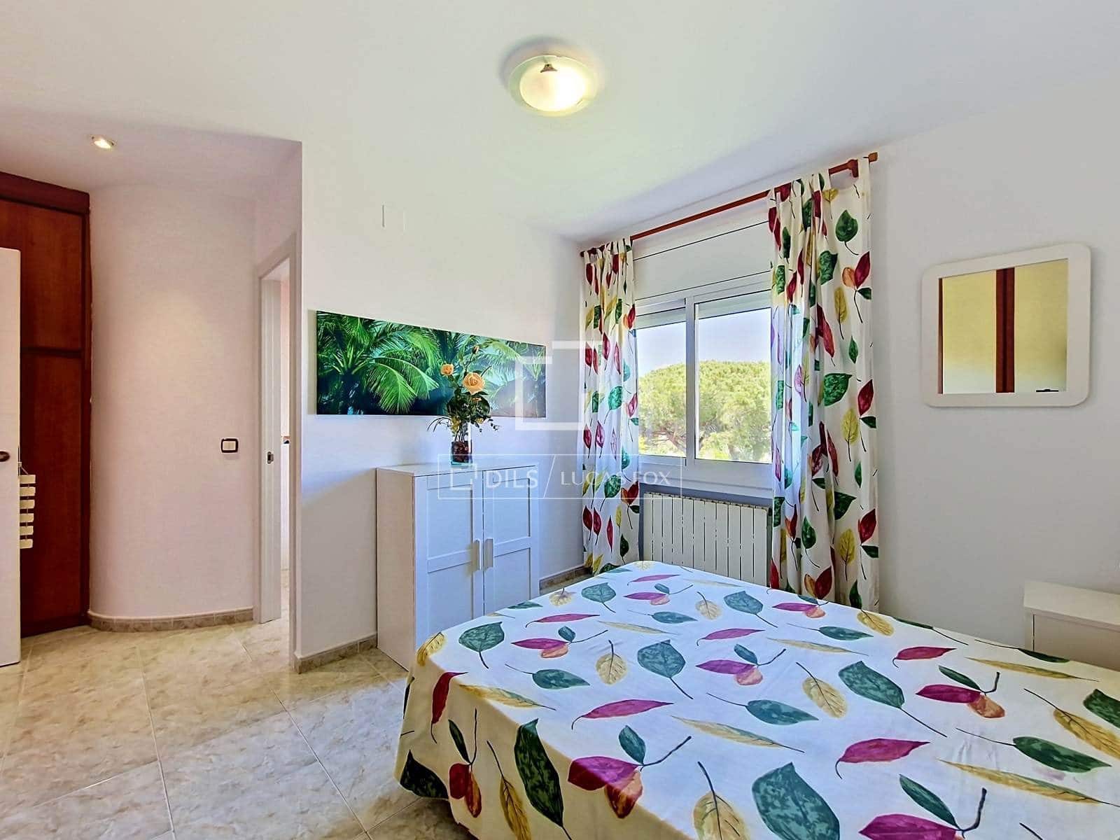 4 bedroom Villa for rent in Cunit with pool garage - € 2,950 (Ref: 9830416)