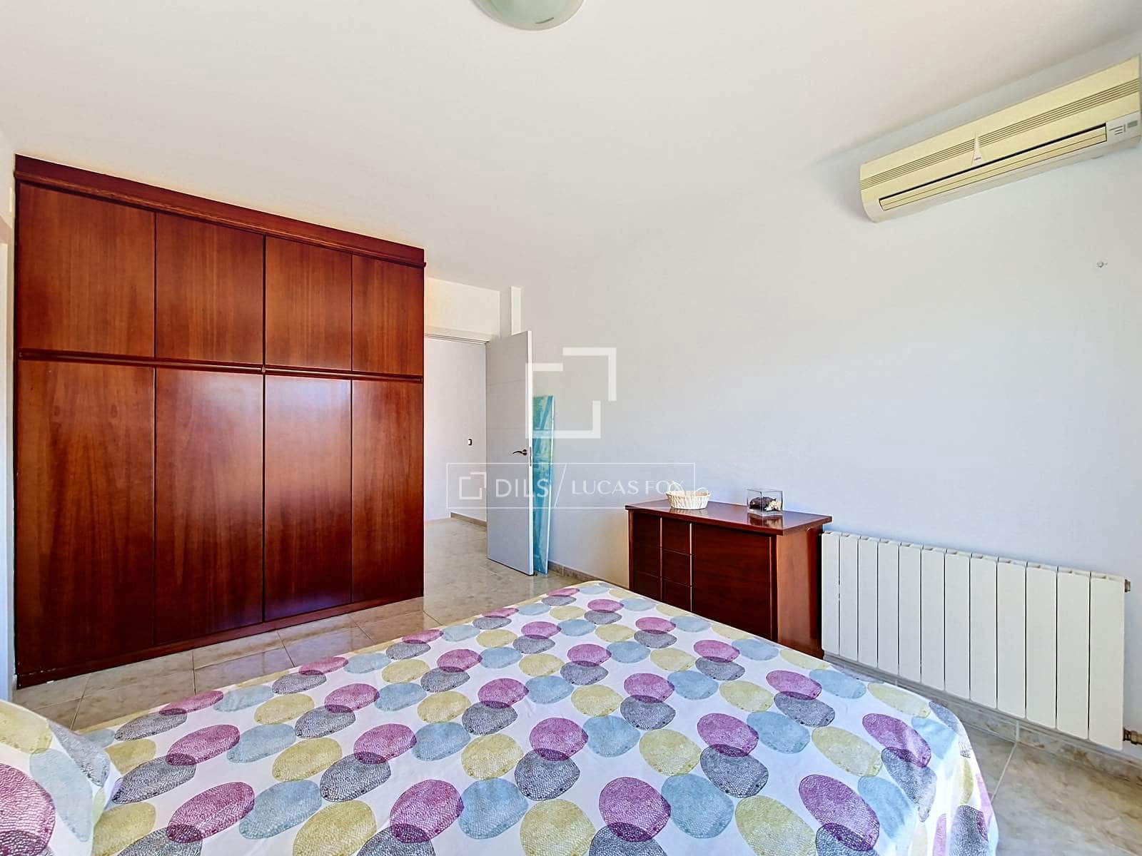 4 bedroom Villa for rent in Cunit with pool garage - € 2,950 (Ref: 9830416)