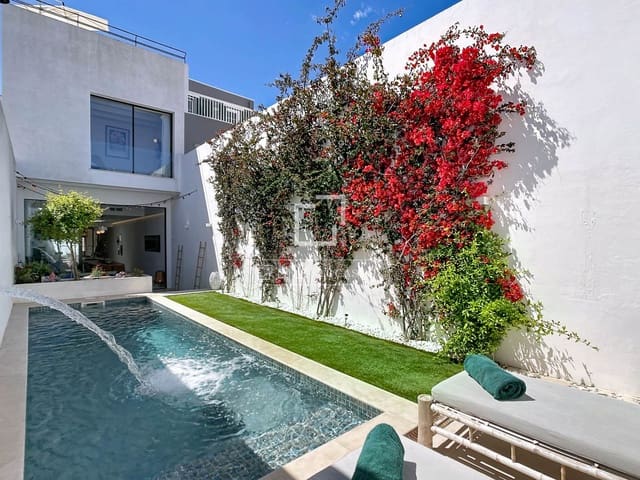 6 soveværelse Villa til salg i Ciutadella de Menorca med swimmingpool garage - € 1.480.000 (Ref: 9831954)