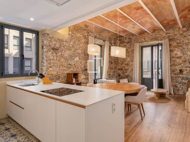 3 soveværelse Lejlighed til salg i Girona by - € 750.000 (Ref: 9832277)