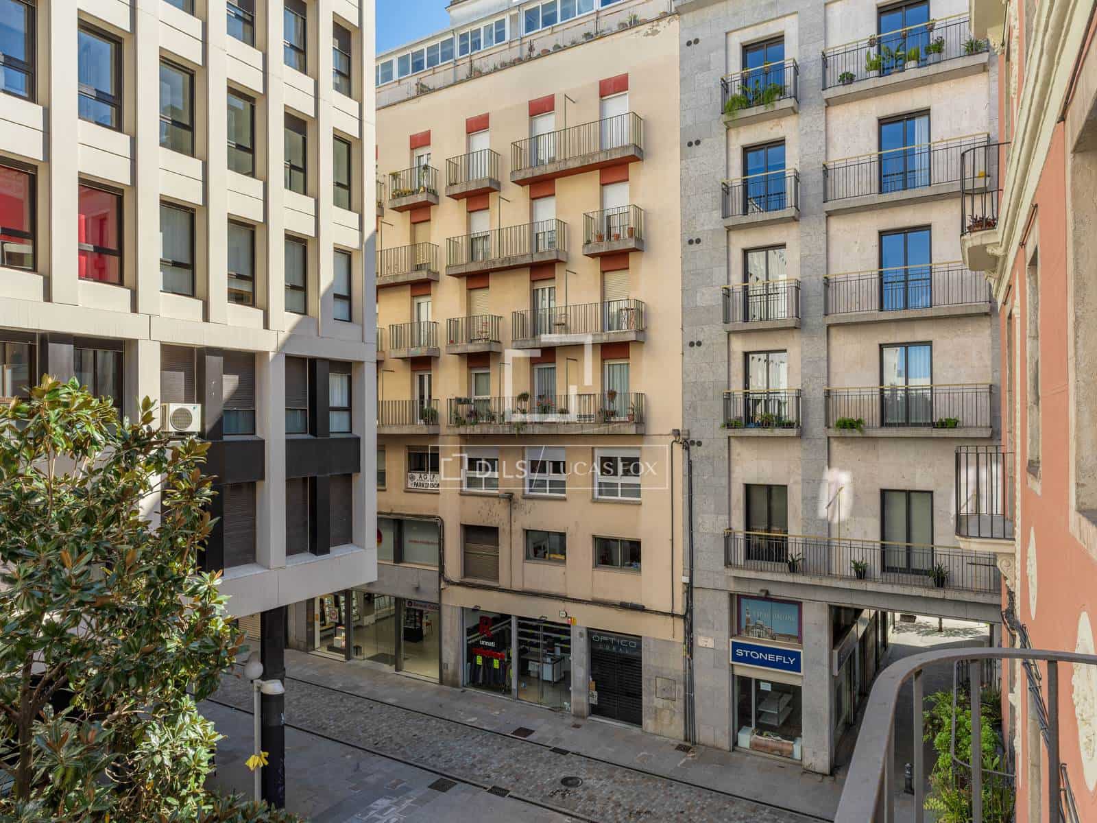 3 soveværelse Lejlighed til salg i Girona by - € 750.000 (Ref: 9832277)