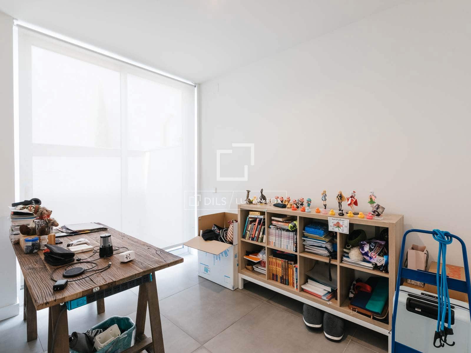 Villa/Maison de 3 chambres à louer à Madrid ville avec piscine garage - 6 300 € (Ref: 9832278)
