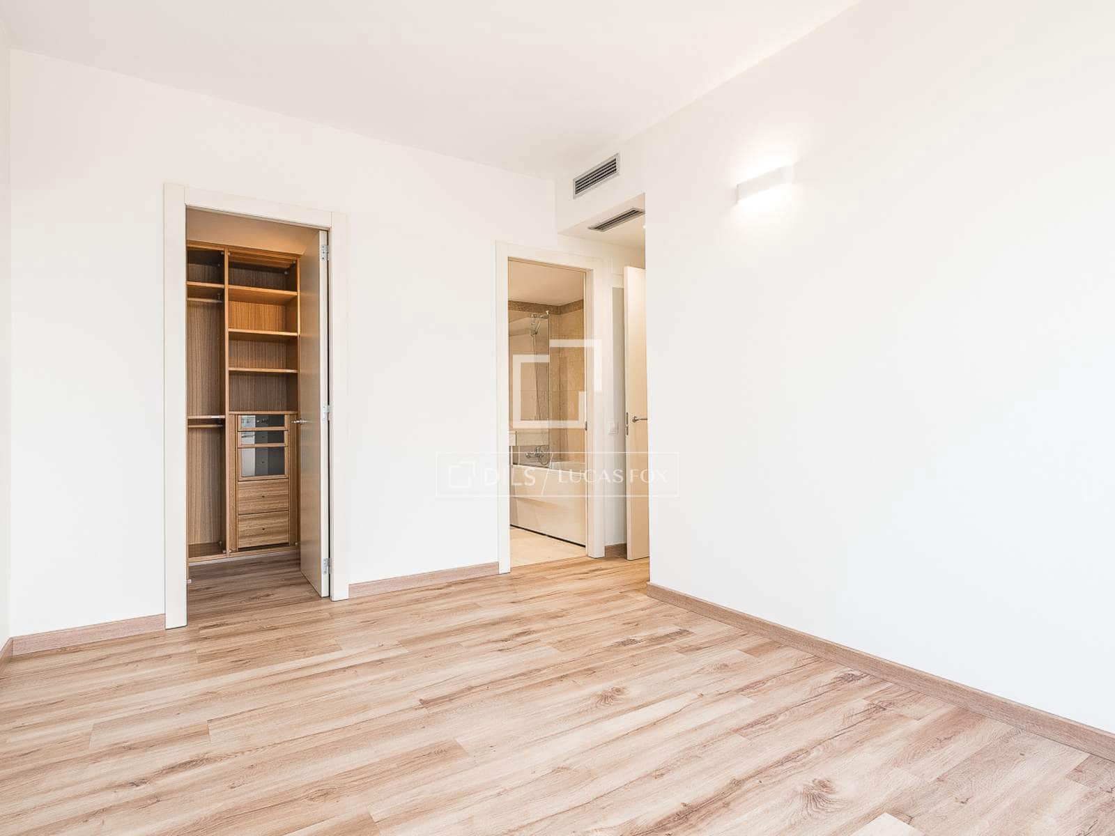 3 makuuhuone Huoneisto myytävänä paikassa Barcelona kaupunki mukana uima-altaan 
autotalli - 1 365 000 € (Ref: 9832280)