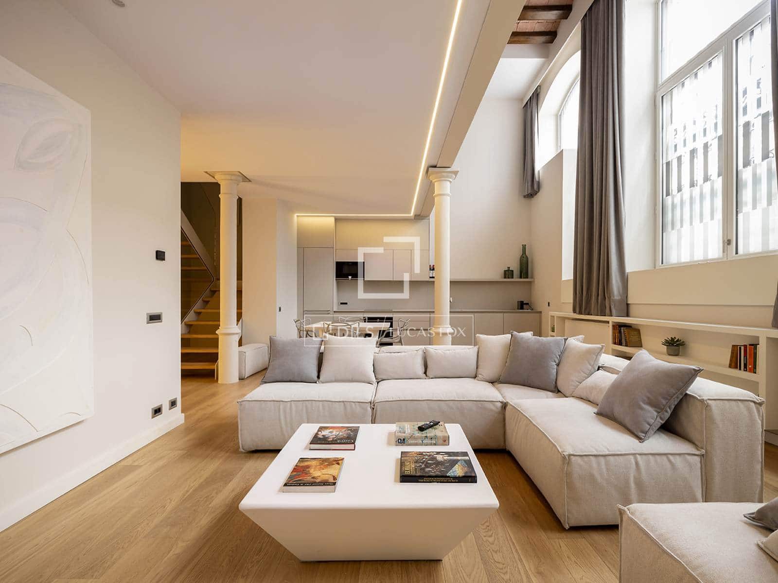 Apartment for rent in Barcelona city with pool - € 6,500 (Ref: 9832853)