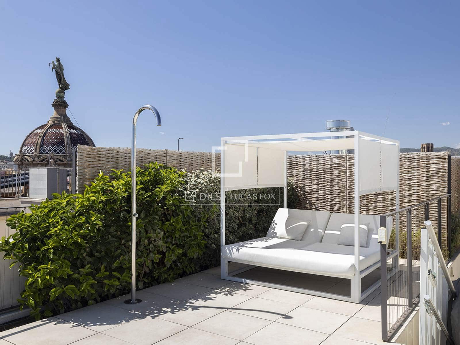 Apartment for rent in Barcelona city with pool - € 6,500 (Ref: 9832853)