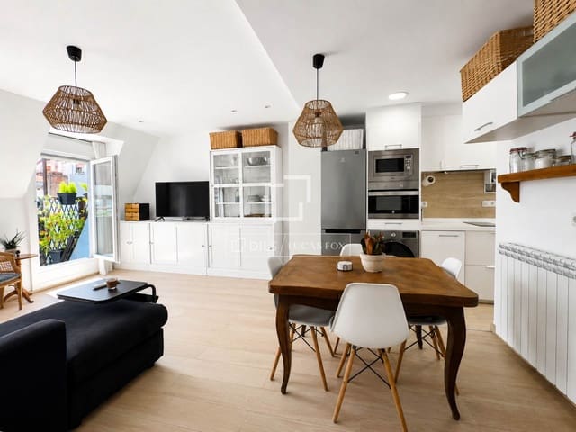 2 soverom Leilighet til salgs i Donostia-San Sebastián - € 745 000 (Ref: 9833009)