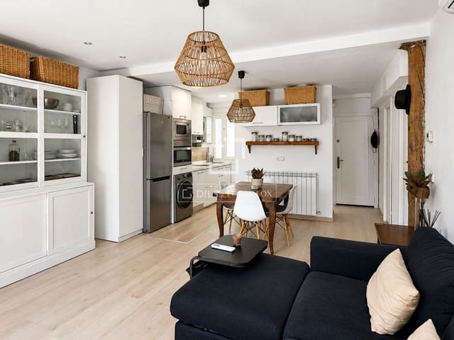 2 soverom Leilighet til salgs i Donostia-San Sebastián - € 745 000 (Ref: 9833009)