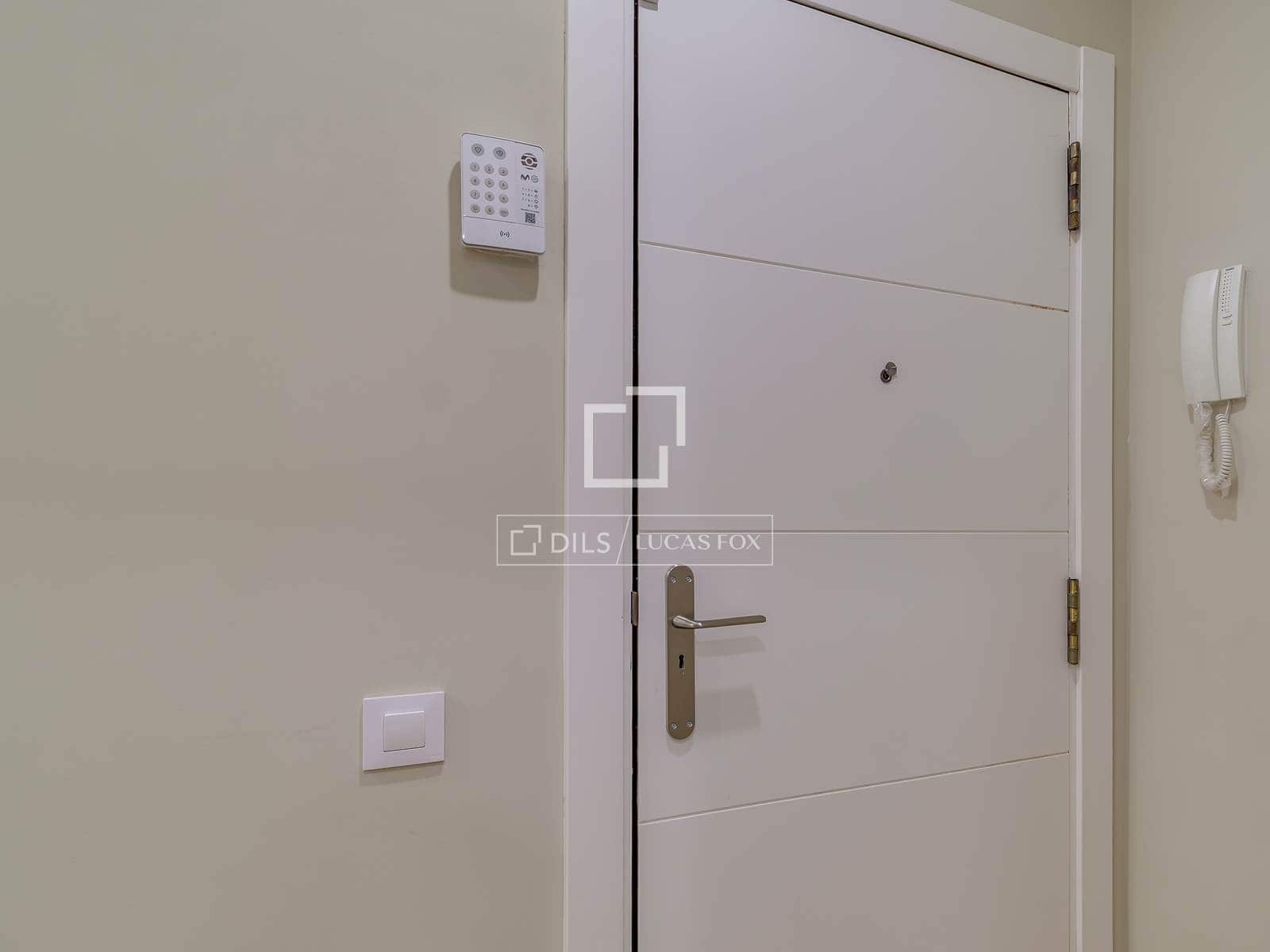 2 sypialnia Apartament na sprzedaż w Miasto Barcelona - 370 000 € (Ref: 9833010)