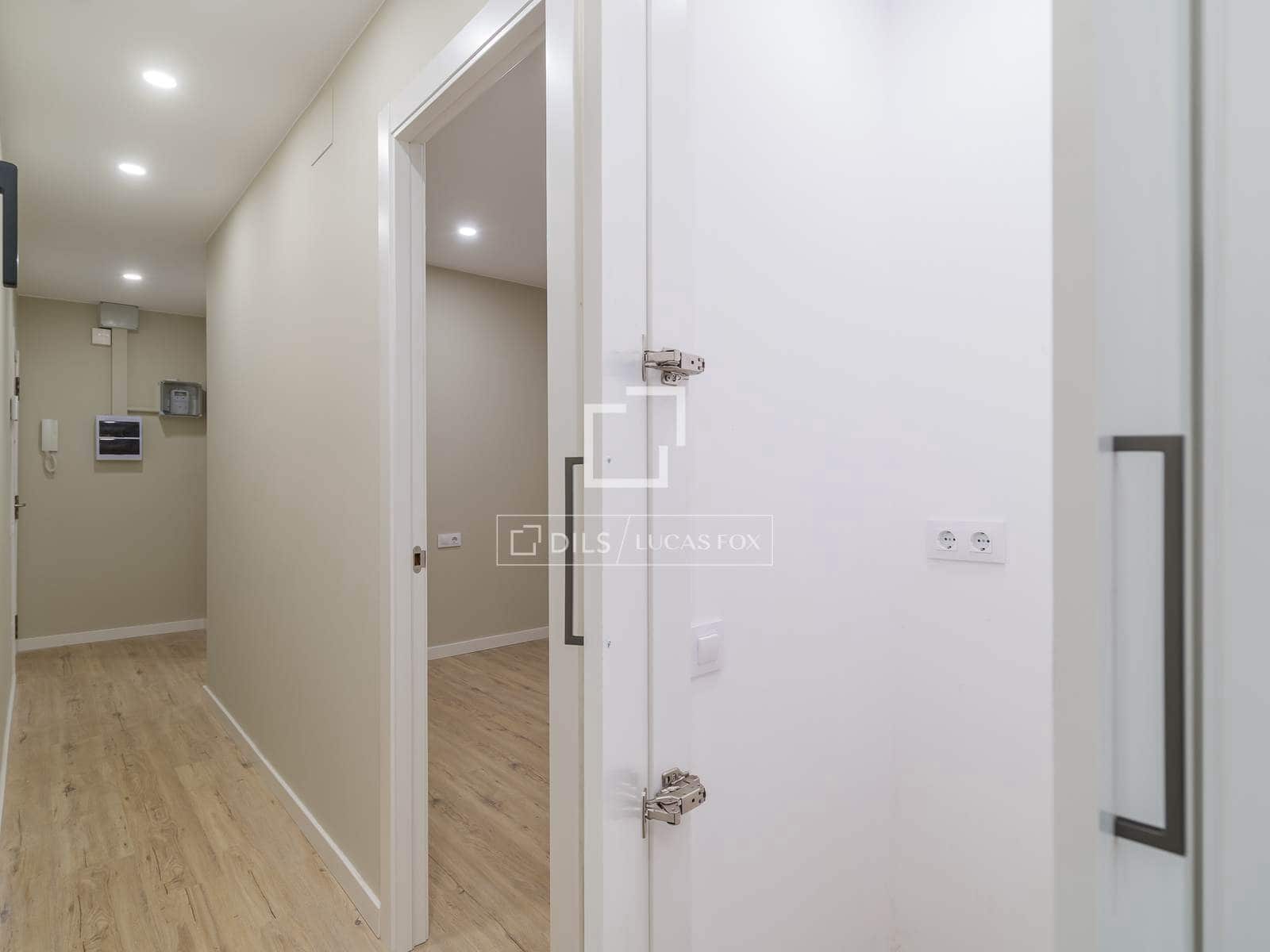 2 sypialnia Apartament na sprzedaż w Miasto Barcelona - 370 000 € (Ref: 9833010)