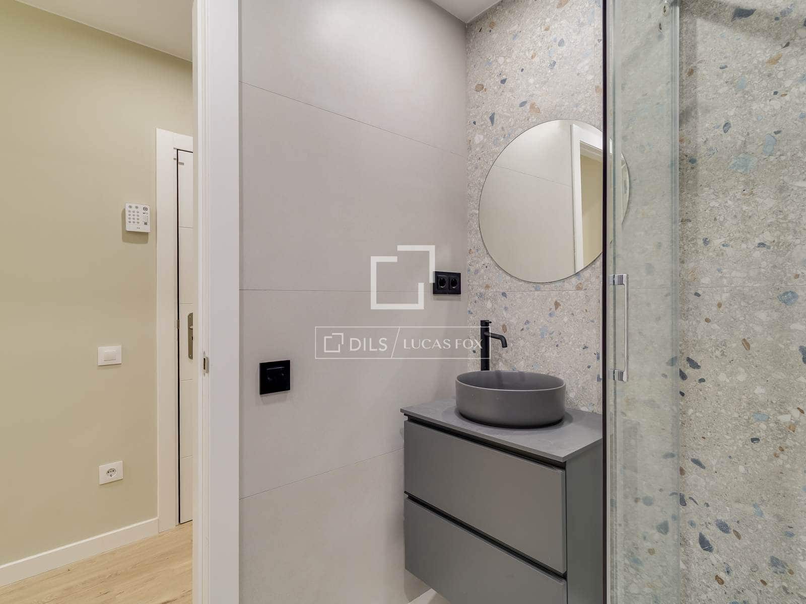 2 sypialnia Apartament na sprzedaż w Miasto Barcelona - 370 000 € (Ref: 9833010)
