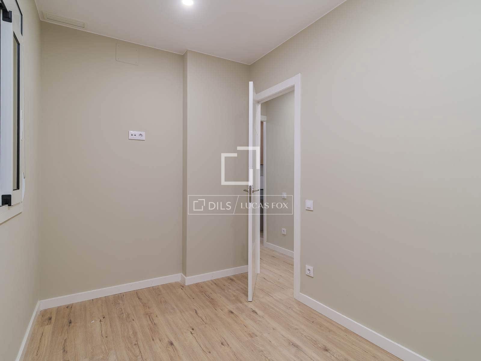 2 sypialnia Apartament na sprzedaż w Miasto Barcelona - 370 000 € (Ref: 9833010)